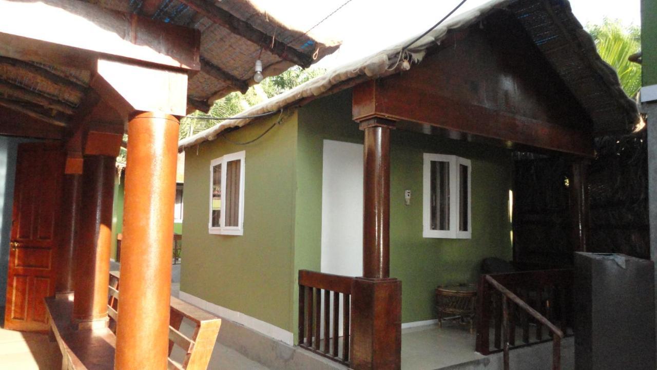 Casa Fiesta Sea Front Beach Huts Patnem Beach المظهر الخارجي الصورة