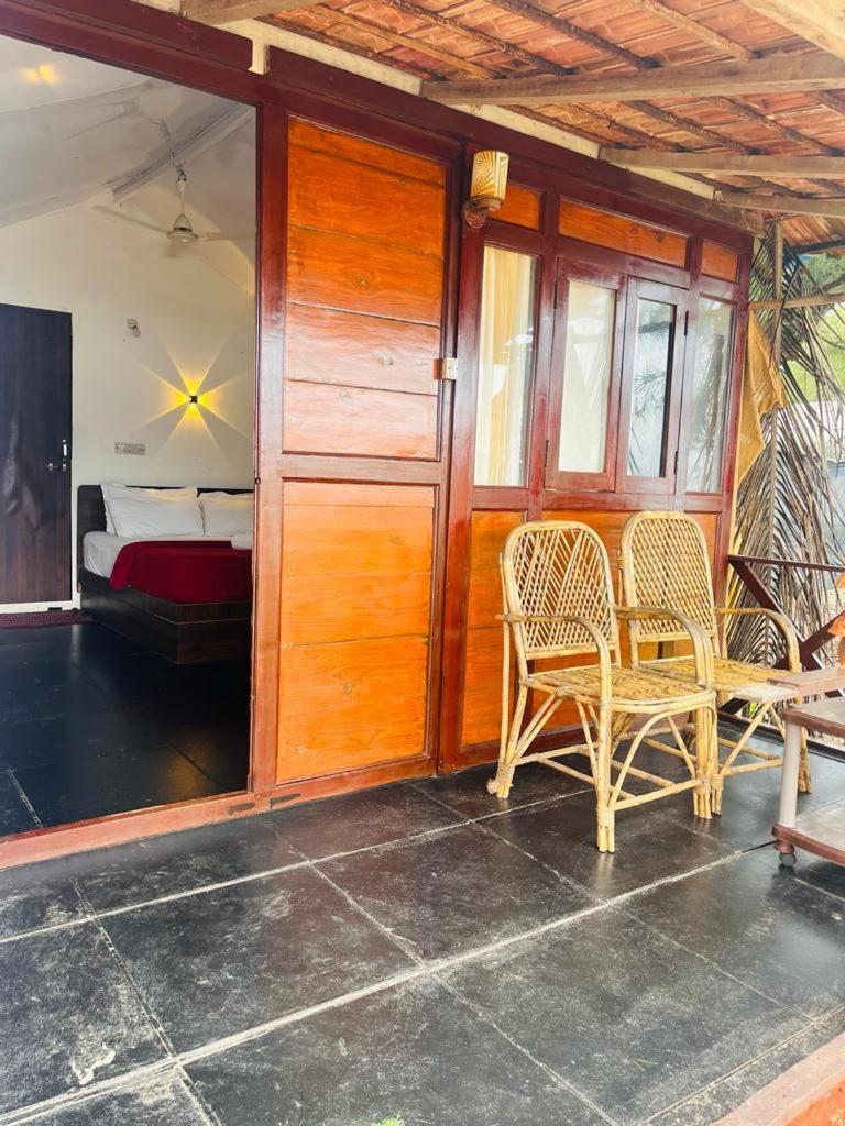 Casa Fiesta Sea Front Beach Huts Patnem Beach المظهر الخارجي الصورة